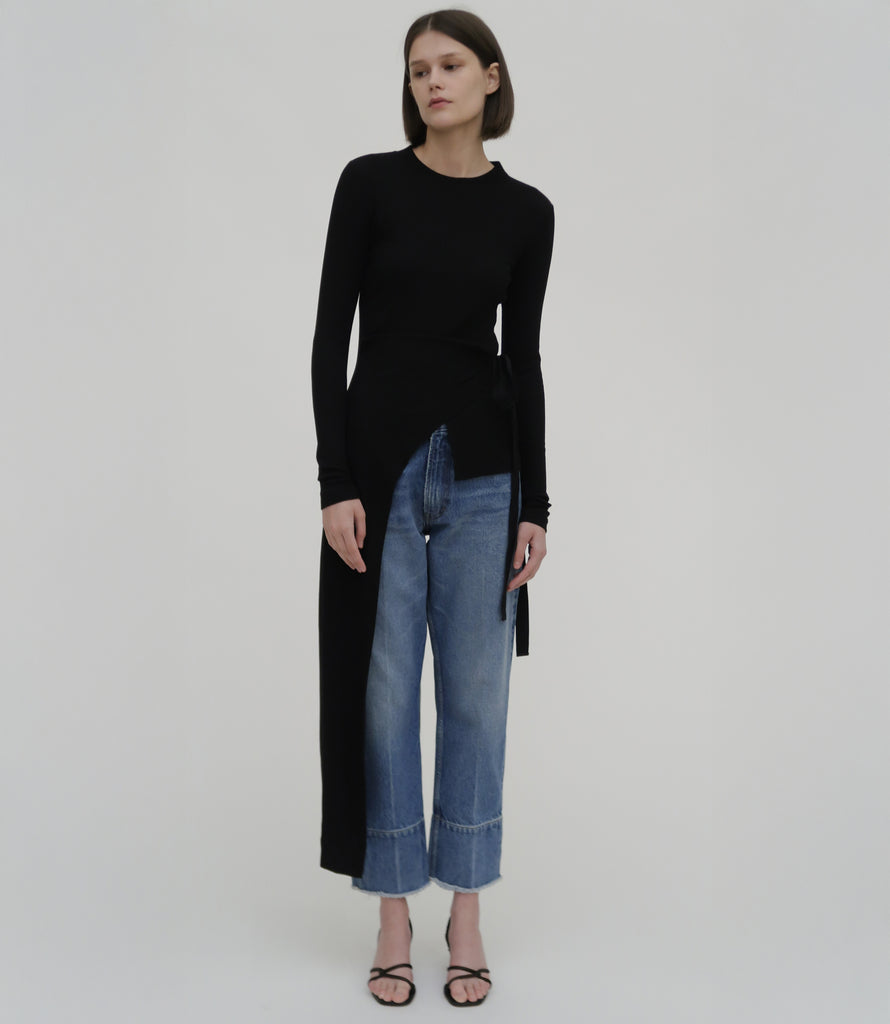 Long Sleeve Split Apron T-Shirt