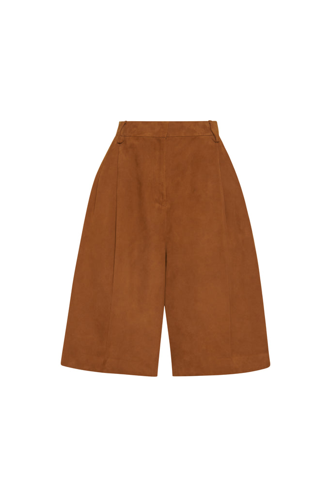 WIDE PLEAT FRONT SHORT - SUEDE