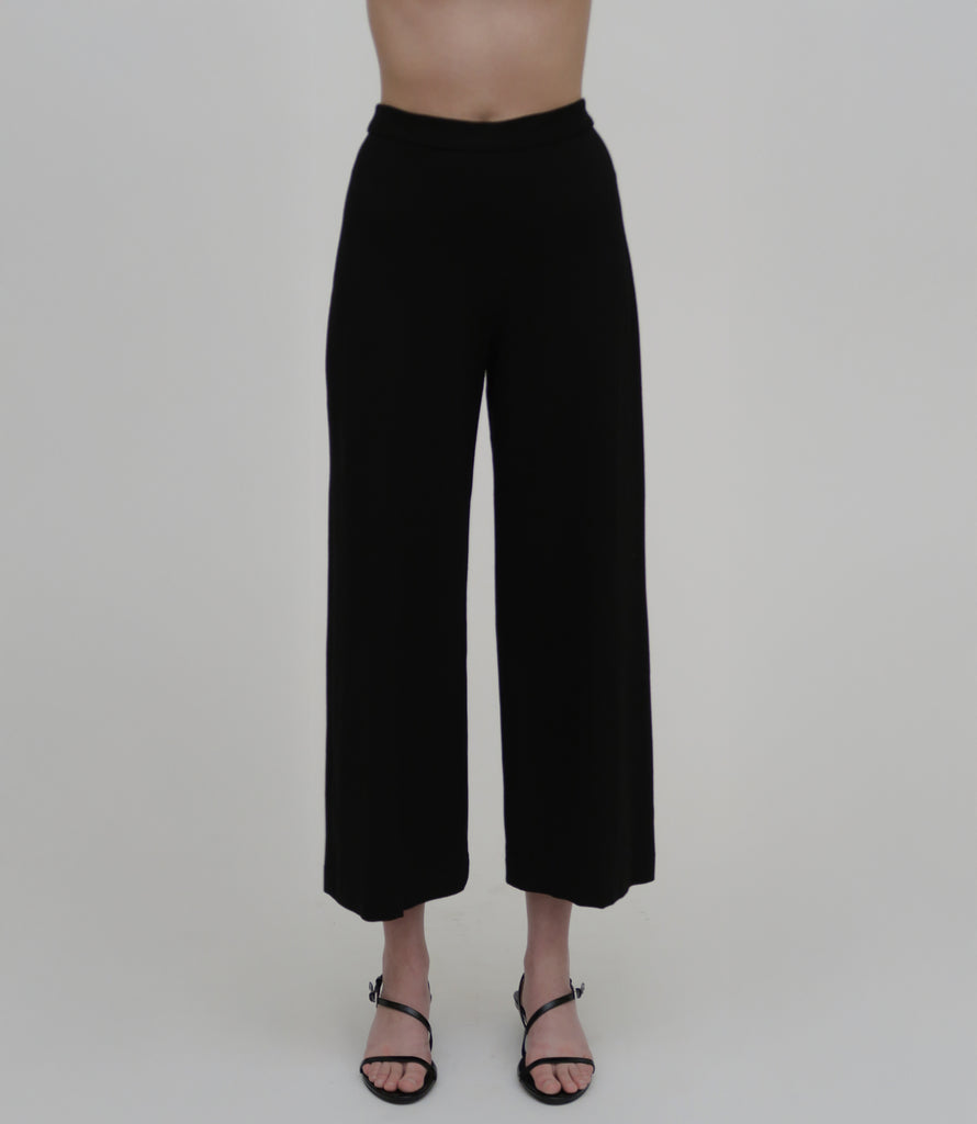 Pull On Cropped Straight Pant