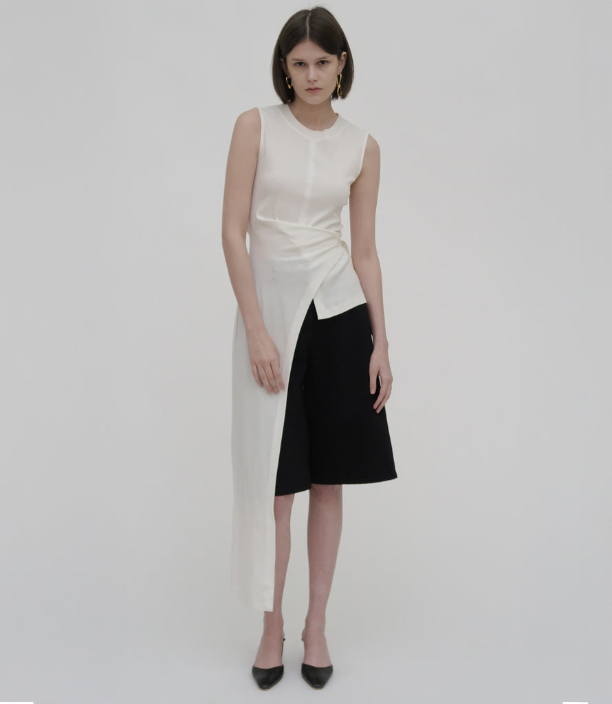 Sleeveless Split Apron T-Shirt