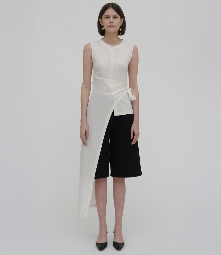 Sleeveless Split Apron T-Shirt